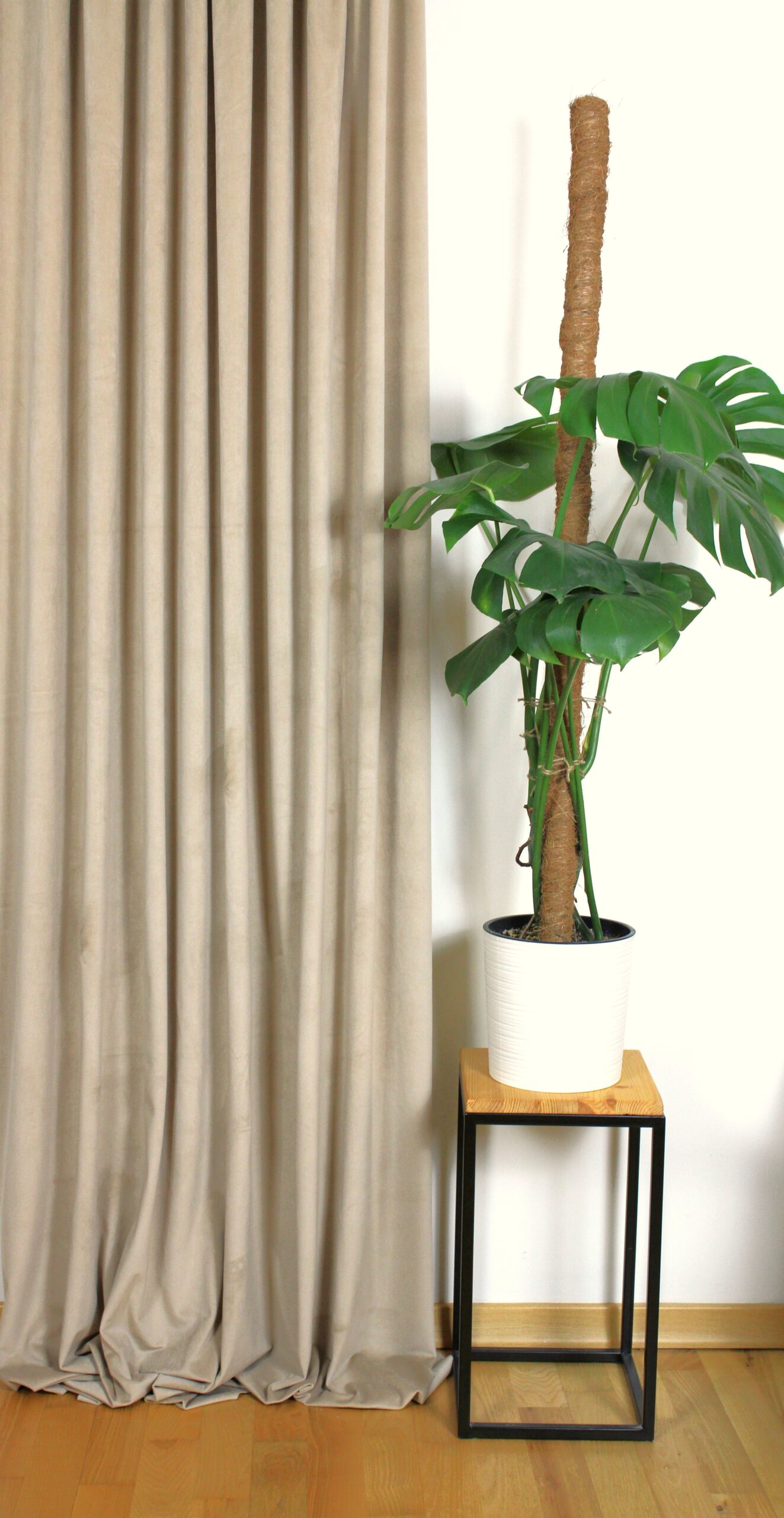 Zasłona gotowa welur beż gładka