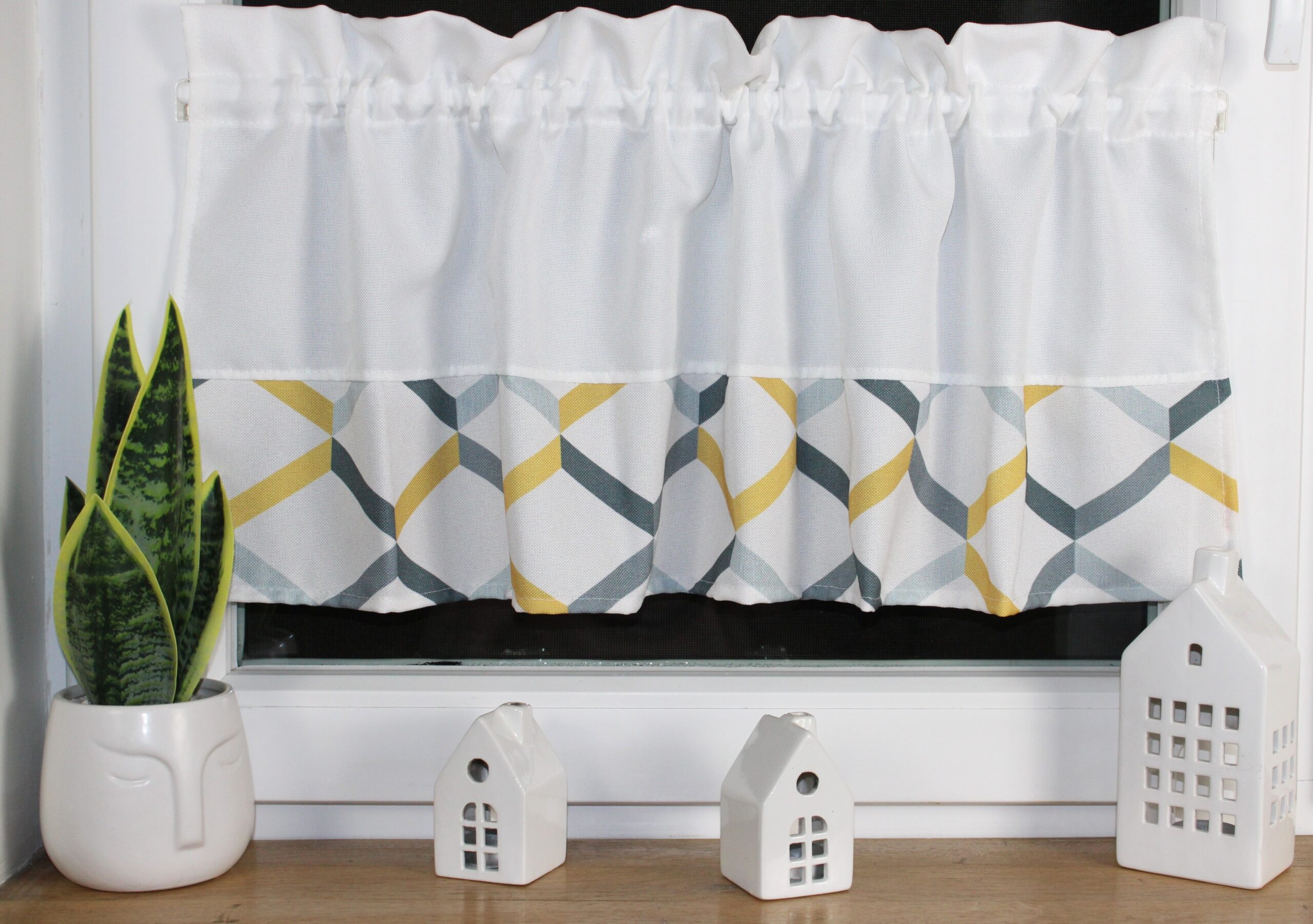 Zazdrostka dekoracyjna biała wzór geometryczny szaro-żółty